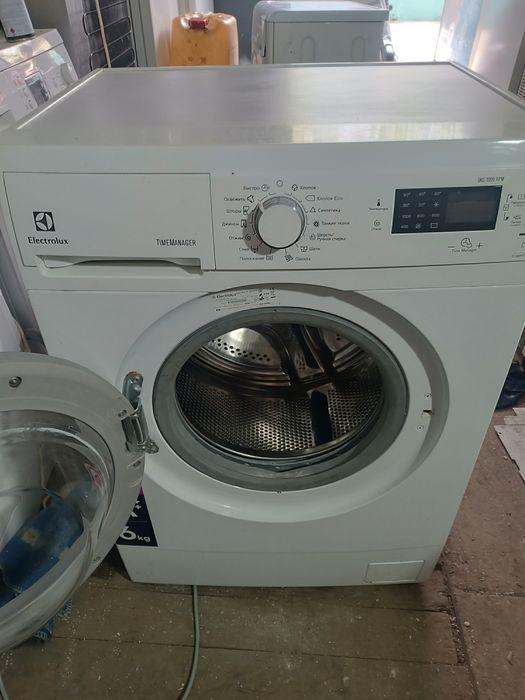 Продам стиральную машинку Electrolux