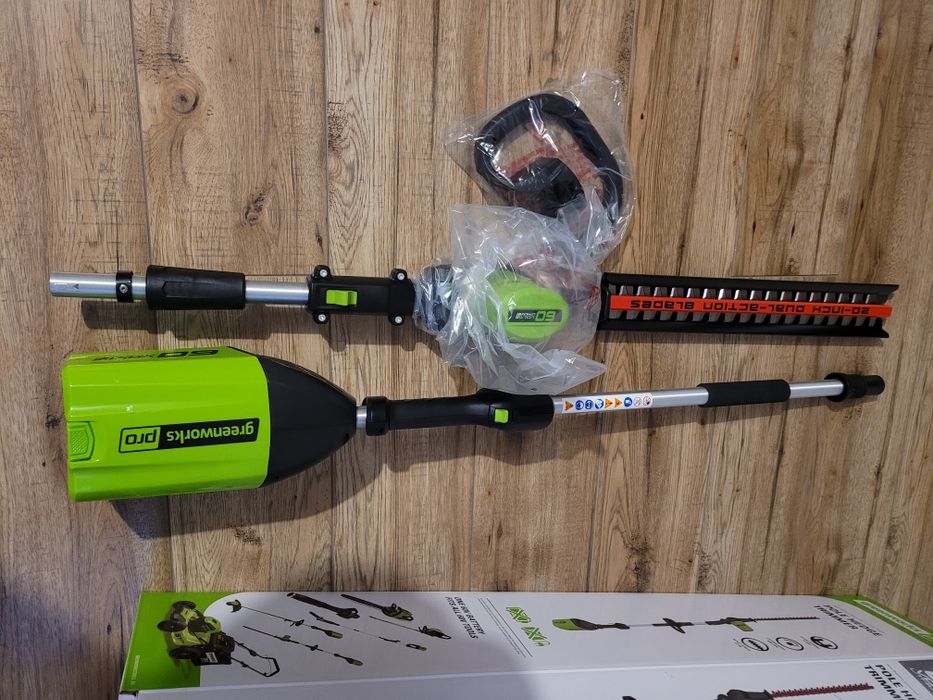 Nożyce do żywopłotu greenworks Pro