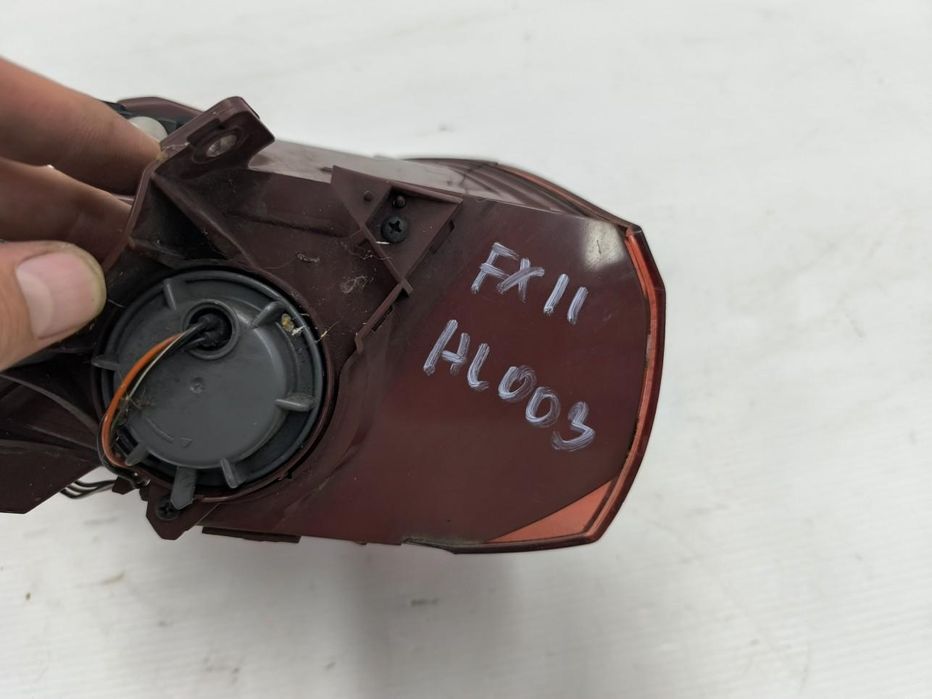 Lampa lewy tył infinity qx70 fxii 30D