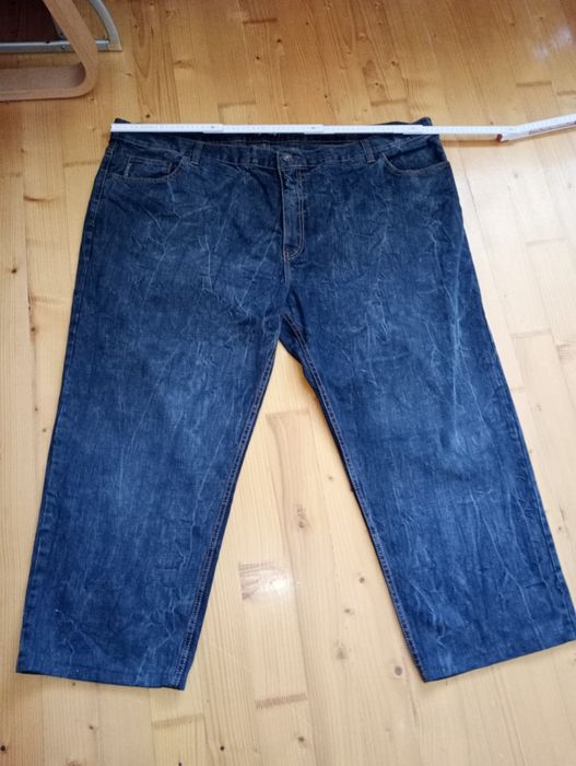 Armani Jeans дуже великий розмір