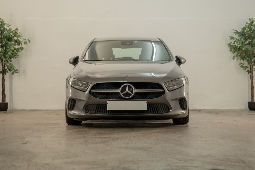 Mercedes A180d Auto ** Desde 279€ Mês**