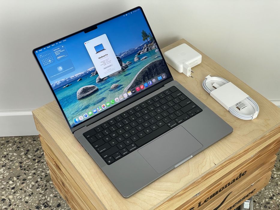 2023 MacBook Pro A2918 14" M3 16GB 512 GB