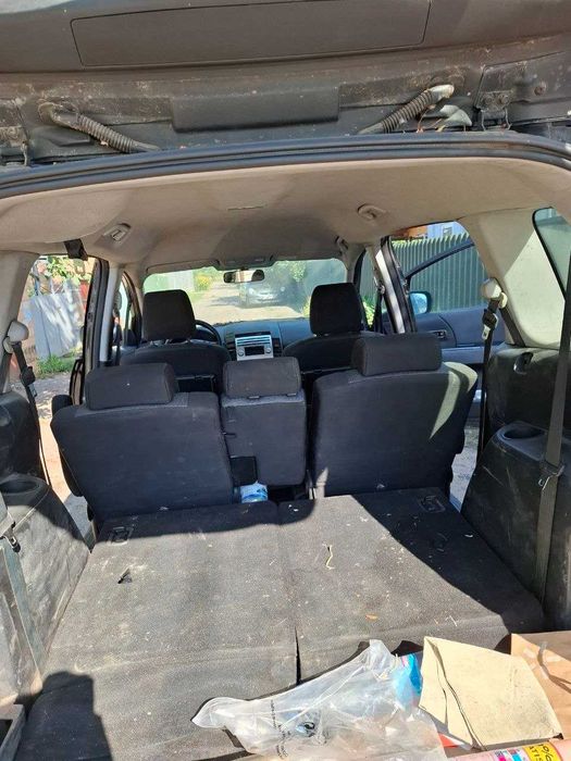 продам Mazda 5.