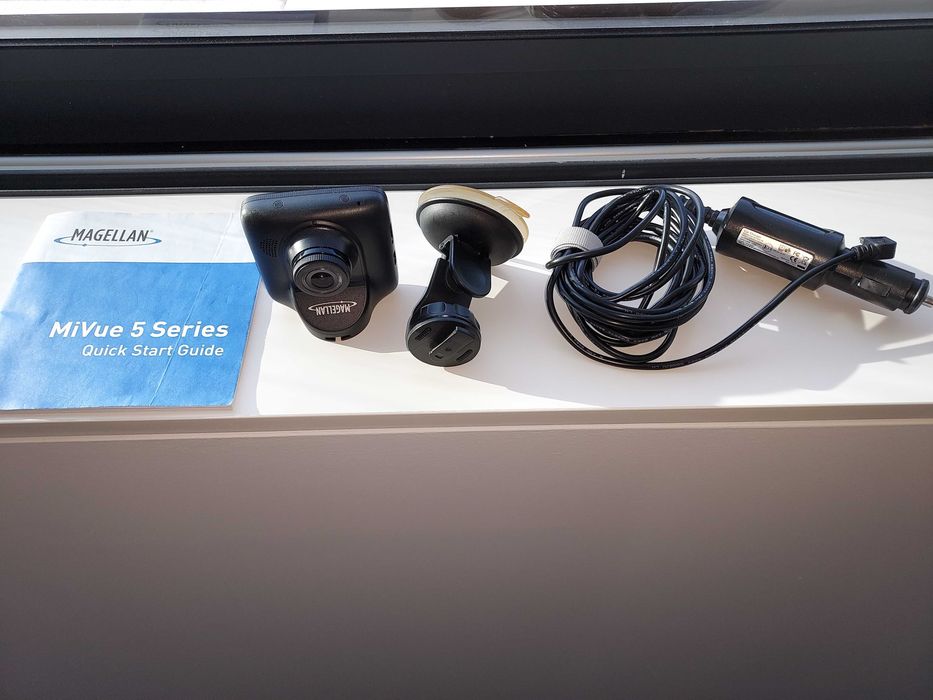 Dash Cam / câmara de painel MAGELLAN®
MiVue 5 Series