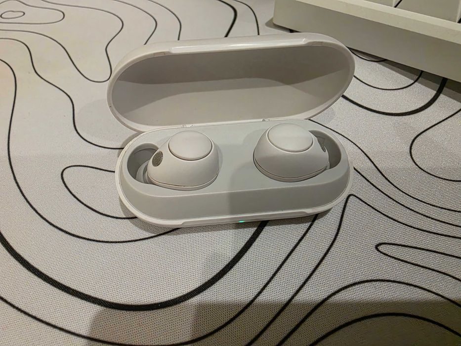 Auriculares Sony WF-C700N