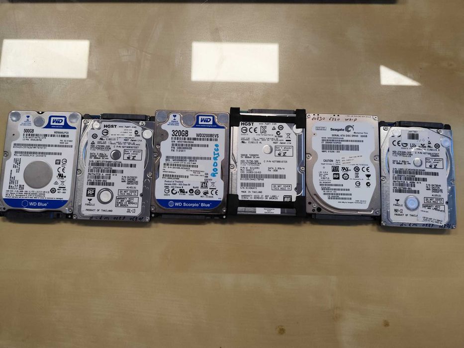 34-piece 2.5" HDD Enclosure - 320GB to 500GB64751158030595120