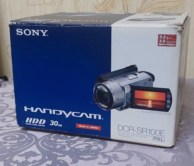 SONY handycam DCR-SR100E