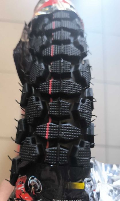 Шина з камерою 2.75-17 SC TYRE Тайвань шипована на мотоцикл