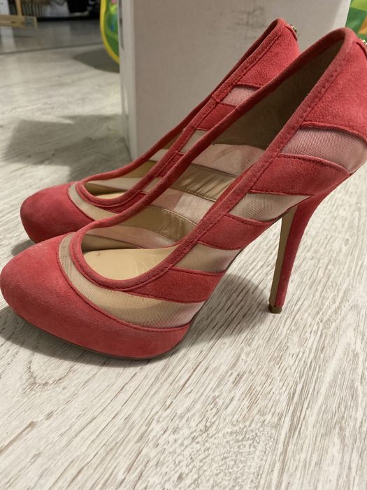Szpilki buty guess 37
