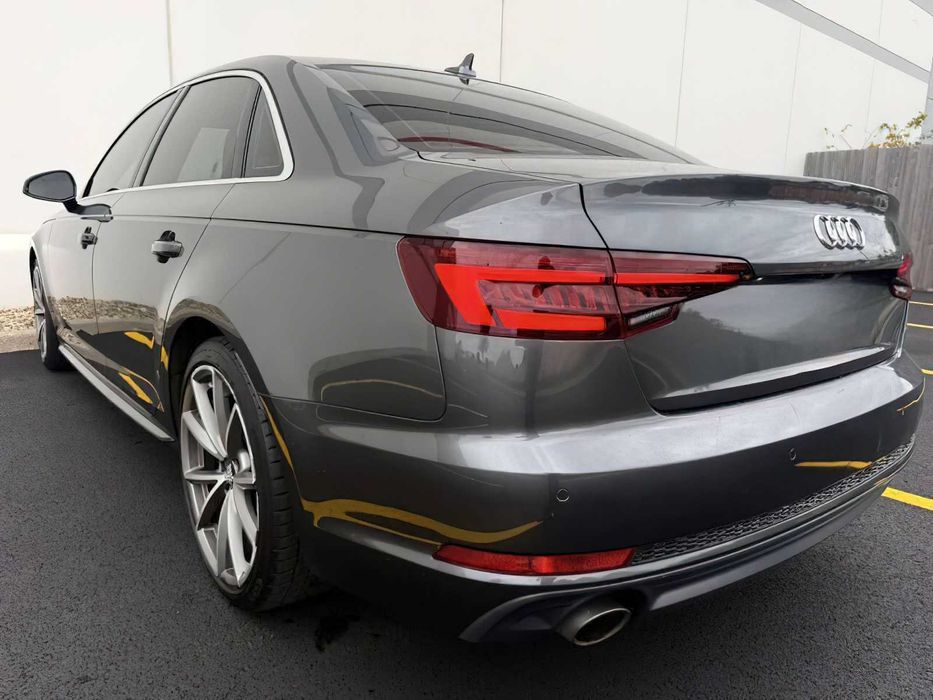 Audi A4      2018