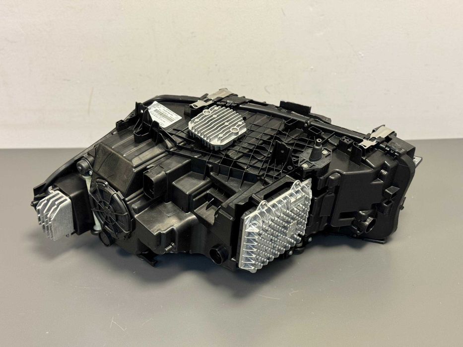 Prawa Lewa Lampa Reflektor BMW 5 G30 G31 Przed Lift Adaptive LED