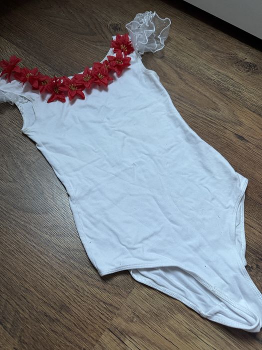 Strój baletowy: paczka romantyczna + body + ozdoba do włosów