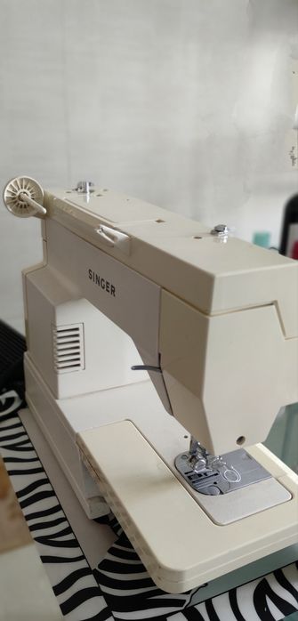 Швейна машинка Singer.