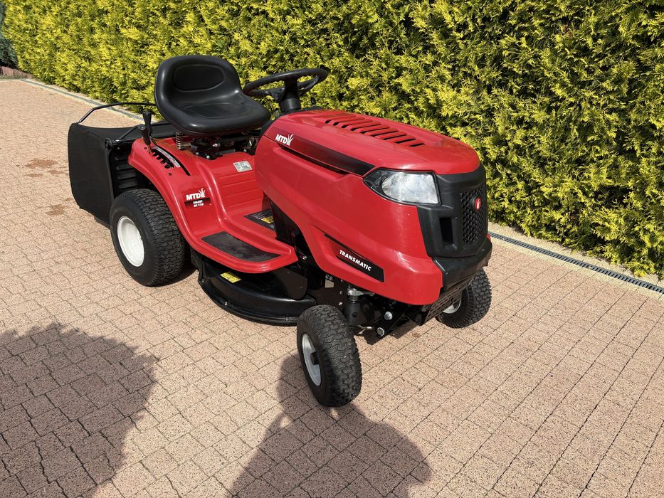 Traktork MTD silnik B&S 12,5 hp bardzo dobry stan .