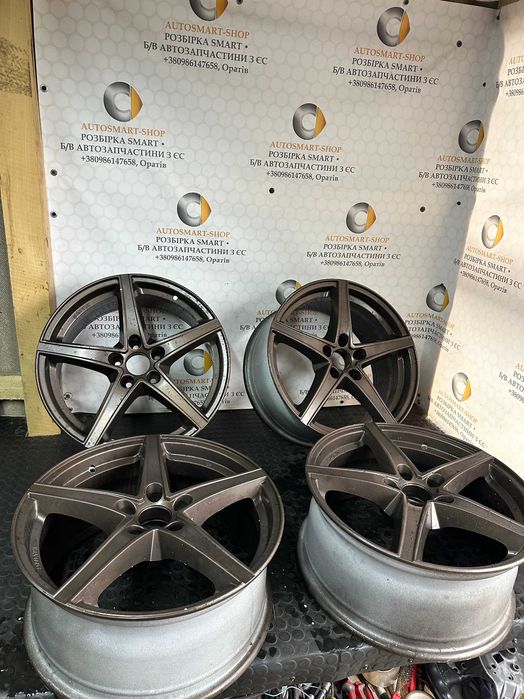 Диски Audi R18 5x112 8J ET39 DIA 66,6 оригінал 4K0601025D