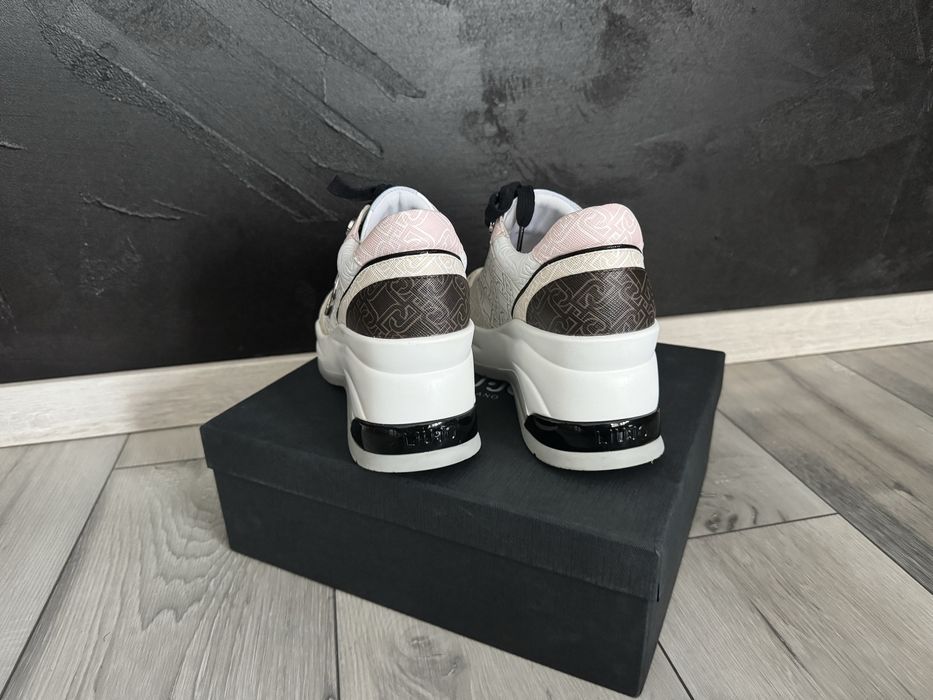 Sneakersy damskie LiuJo - 40