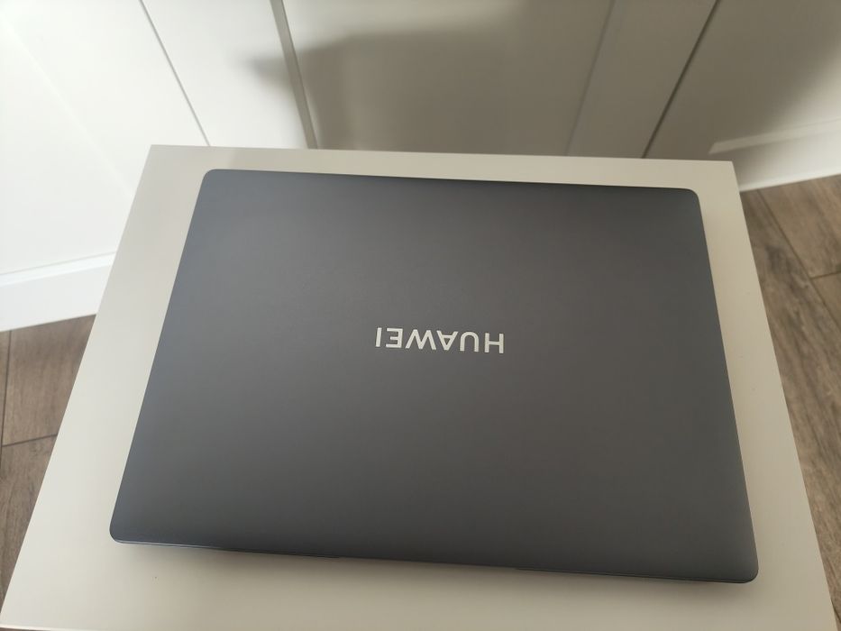 Laptop ultrabook Huawei MateBook 14 2024 OLED 14,2" Ultra 5 125H 16GB