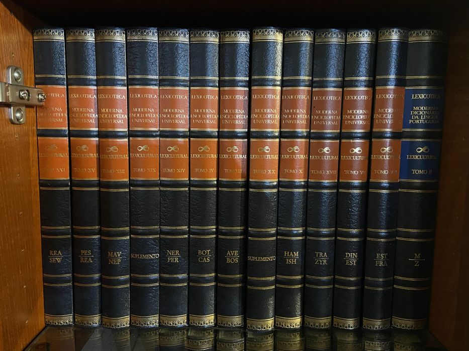 Enciclopedia Moderna Universal