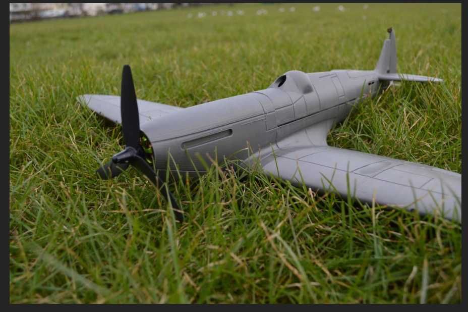 Корпус для збірки авіамоделі