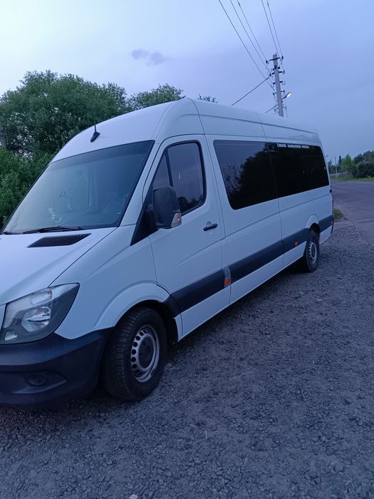 Вантажні і пасажирські перевезення