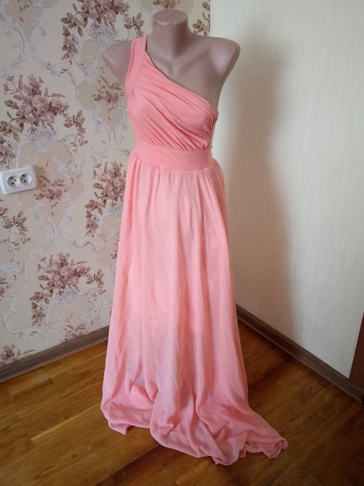 Вечірня сукня плаття