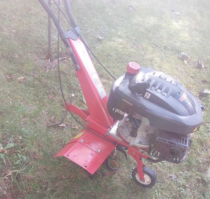 Glebogryzarka spalinowa HECHT 746 – dobry stan, mało używana