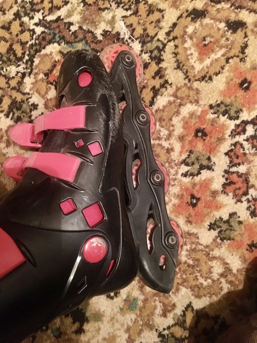 продаються роліки