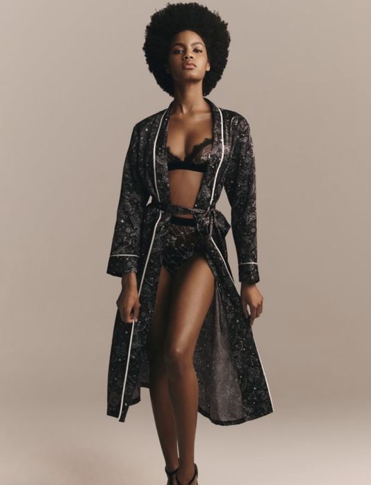 Tommy Hilfiger & Zendaya - nowy szlafrok Zodiac - S/M