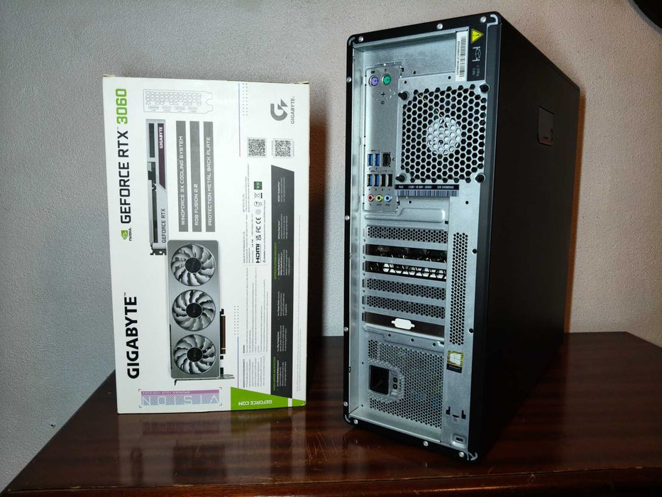 Lenovo Workstation P520 | RTX 3060 | 32GB RAM | 11TB