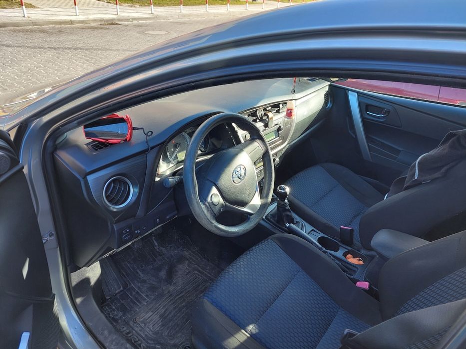 Toyota auris 1.6 Active