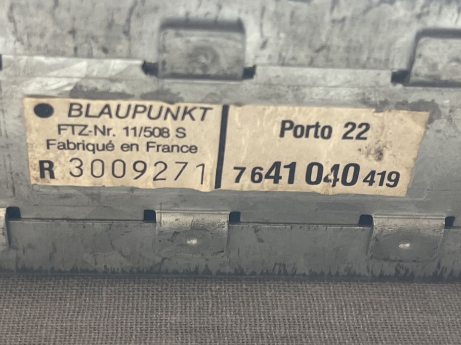 Автомобільний магнітофон  Blaupunkt