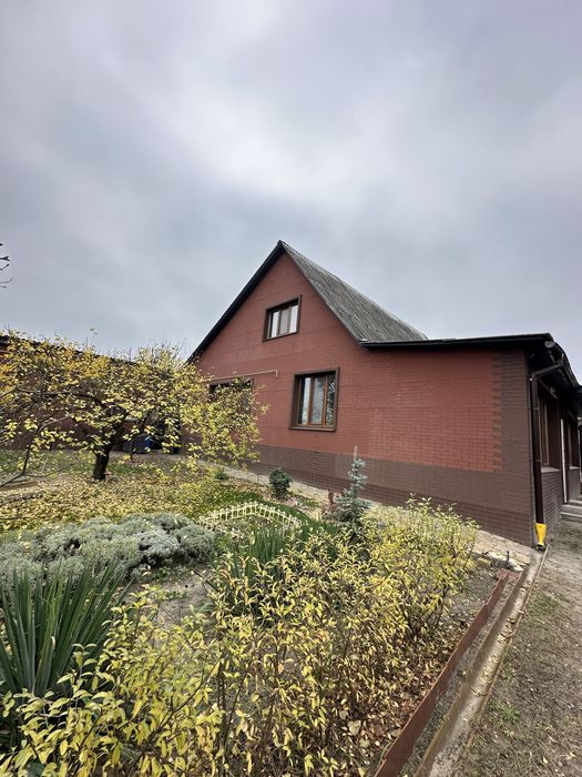 Продам дом Безлюдовка.С ремонтом.