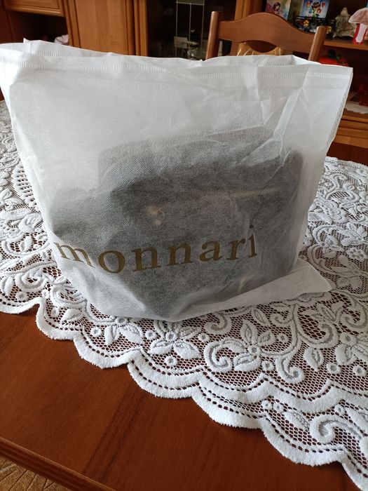 Nowa torebka listonoszka Monarri