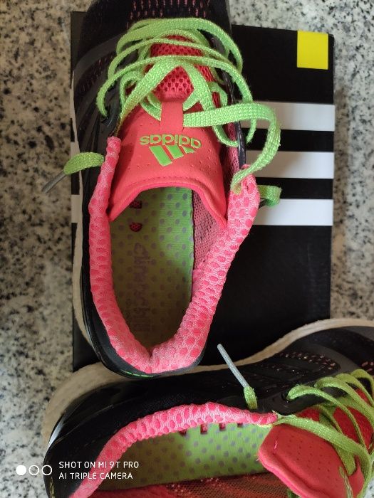 Adidas Adidas Nike Boost NMD 41 (em separado)