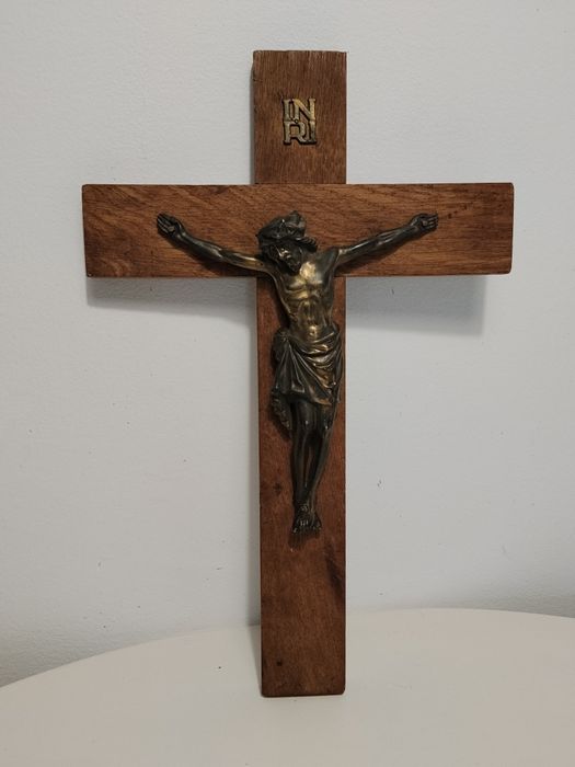 Piękny stary krzyż, Jezus z ponad stu letniego domu