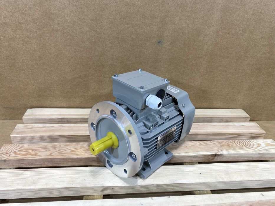 silnik elektryczny 1,5kW 2880obr. 3fazowy 90B35 IE2
