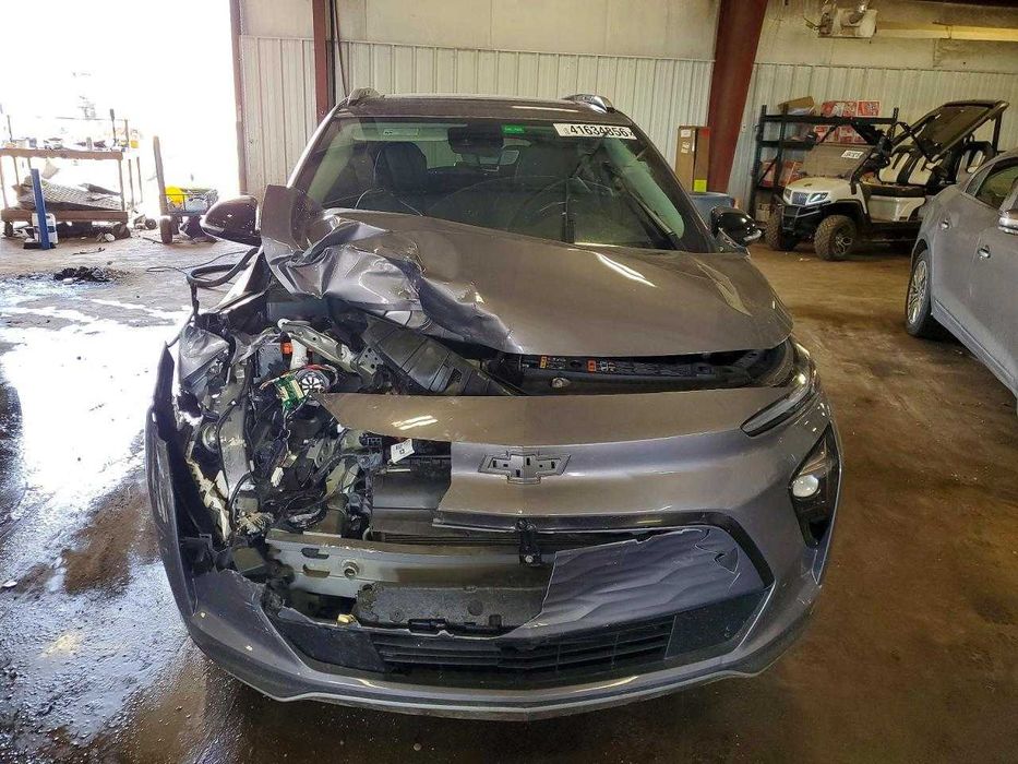 2023 Chevrolet Bolt EUV PREMIER в дорозі