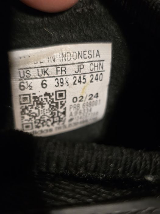 Buty młodego sportowca, 4 pary, rozmiar 39 1/3 - 40