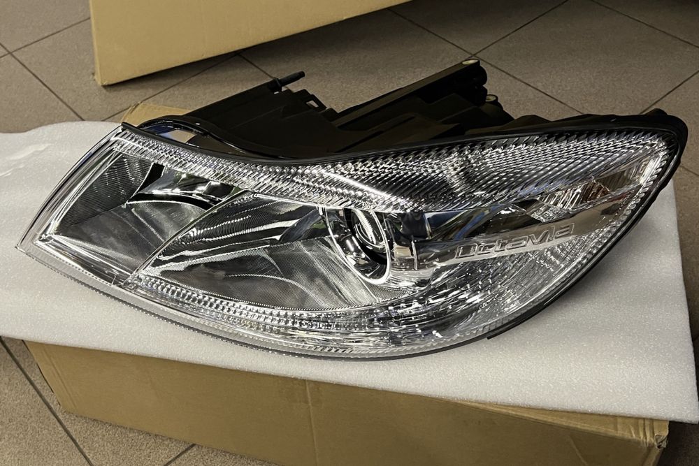 Одна фара Skoda Octavia A5 1.8(rest) 2011