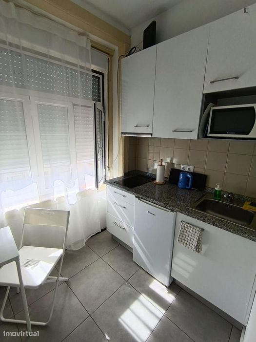 Estúdio - localizado em Montarroio Coimbra