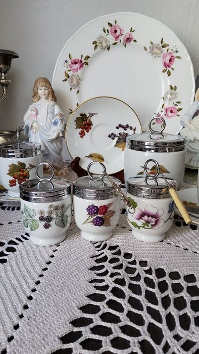 royal worcester - купити предмети колекціонування - Ціна на OLX.ua