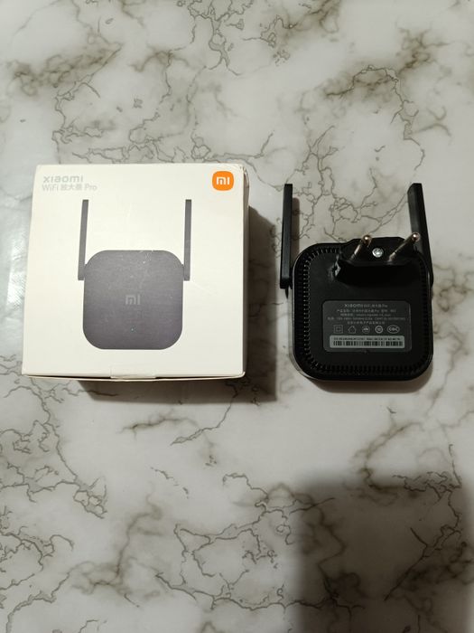 Ретранслятор Xiaomi Mi Wi-Fi Range Extender Pro