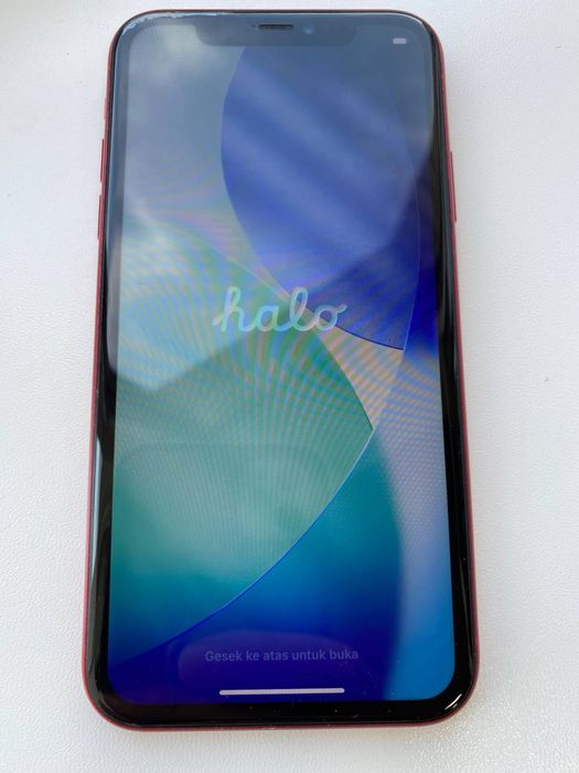 Телефон IPhone 11