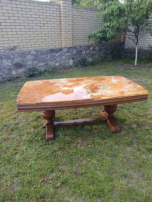 Журнальный стол дерево мрамор оникс