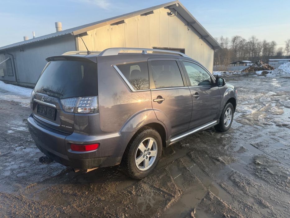 Mitsubischi outlander 2.0b lpg
