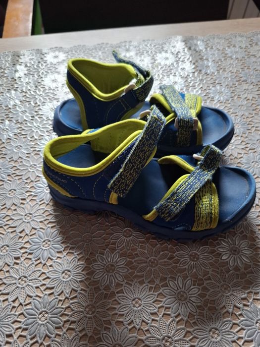 Sandałki chlopiece +gratis