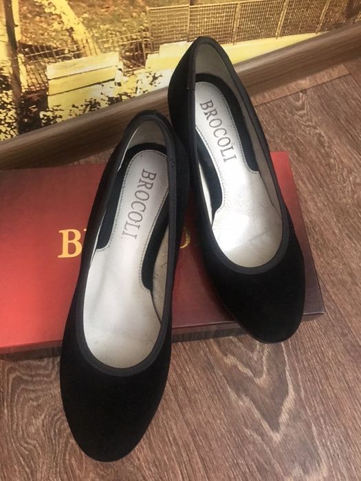 Туфлі замшеві