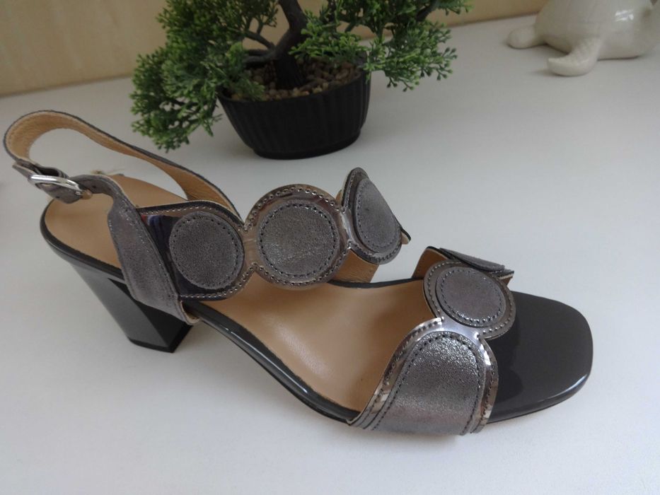 Sandałki skórzane Lasocki