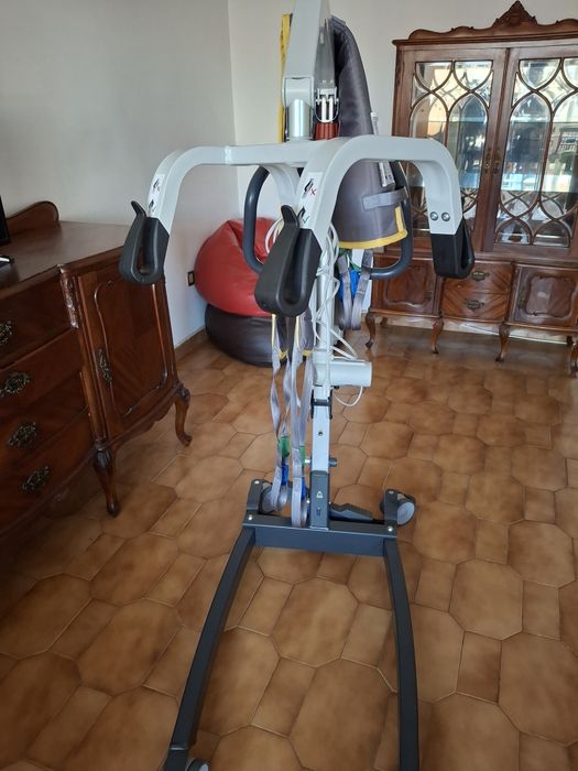 Grua de transferência Invacare