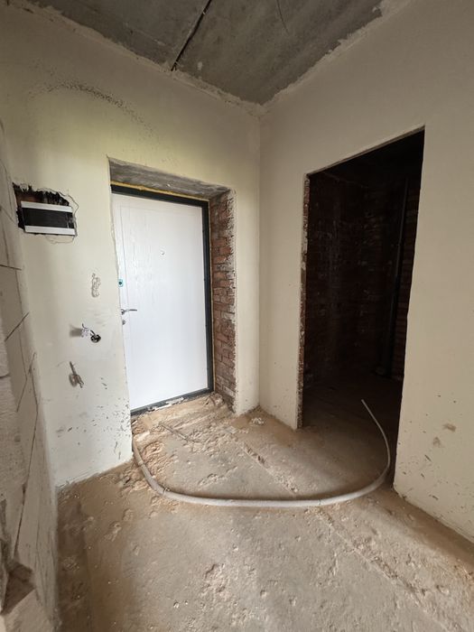 Продаж 3к в зданій та обжитій новобудові